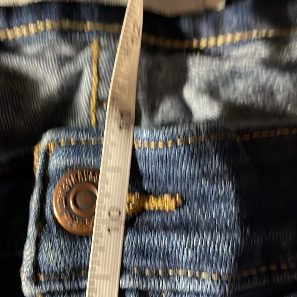 Levi’s Mid Rise Skinny Jeans - Picture 5 of 10